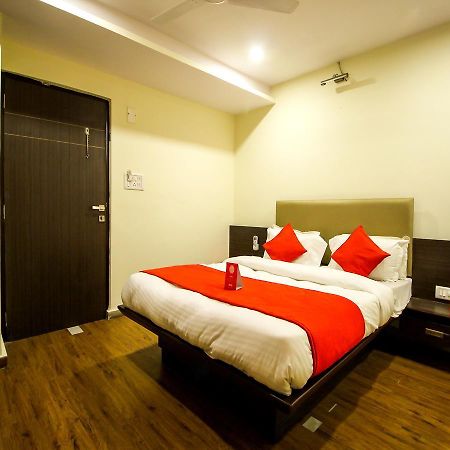 New Rajdhani Hotel Vadódara Exteriér fotografie
